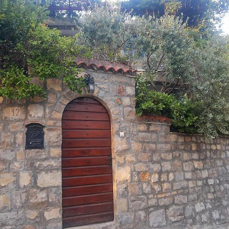 Sea-Side Old Stone Villa With A Private Garden Budva Bagian luar foto