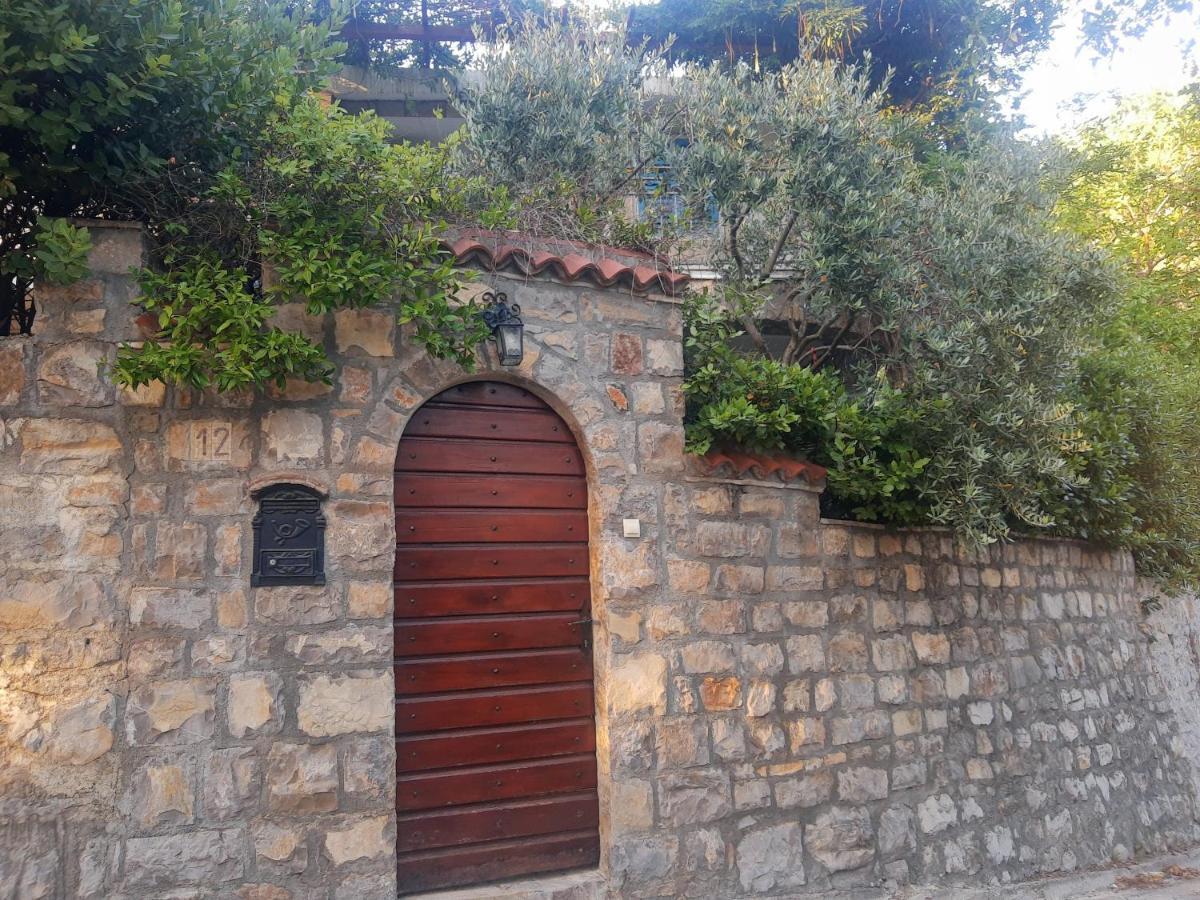 Sea-Side Old Stone Villa With A Private Garden Budva Bagian luar foto