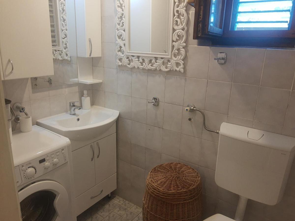 Sea-Side Old Stone Villa With A Private Garden Budva Bagian luar foto