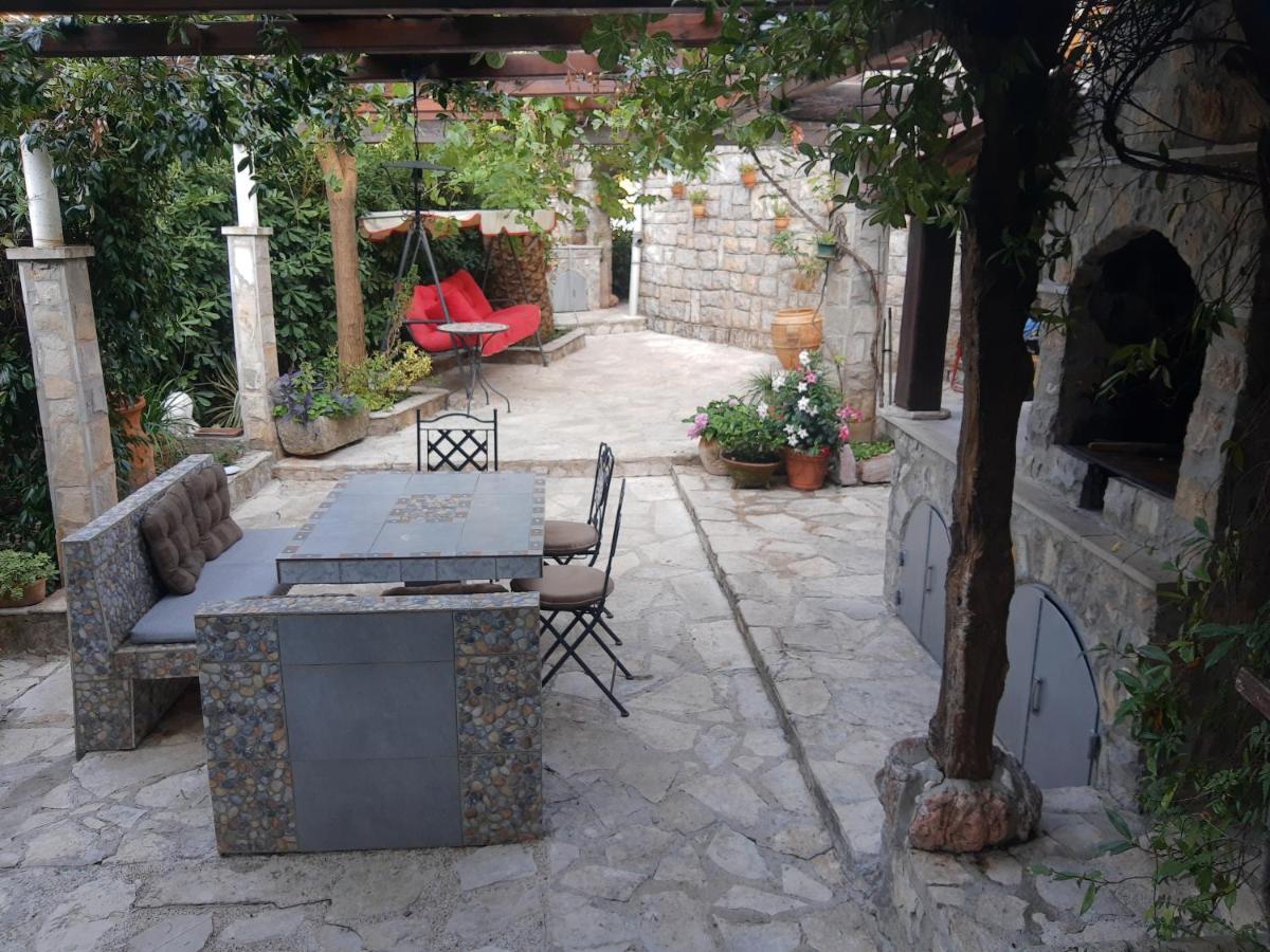 Sea-Side Old Stone Villa With A Private Garden Budva Bagian luar foto