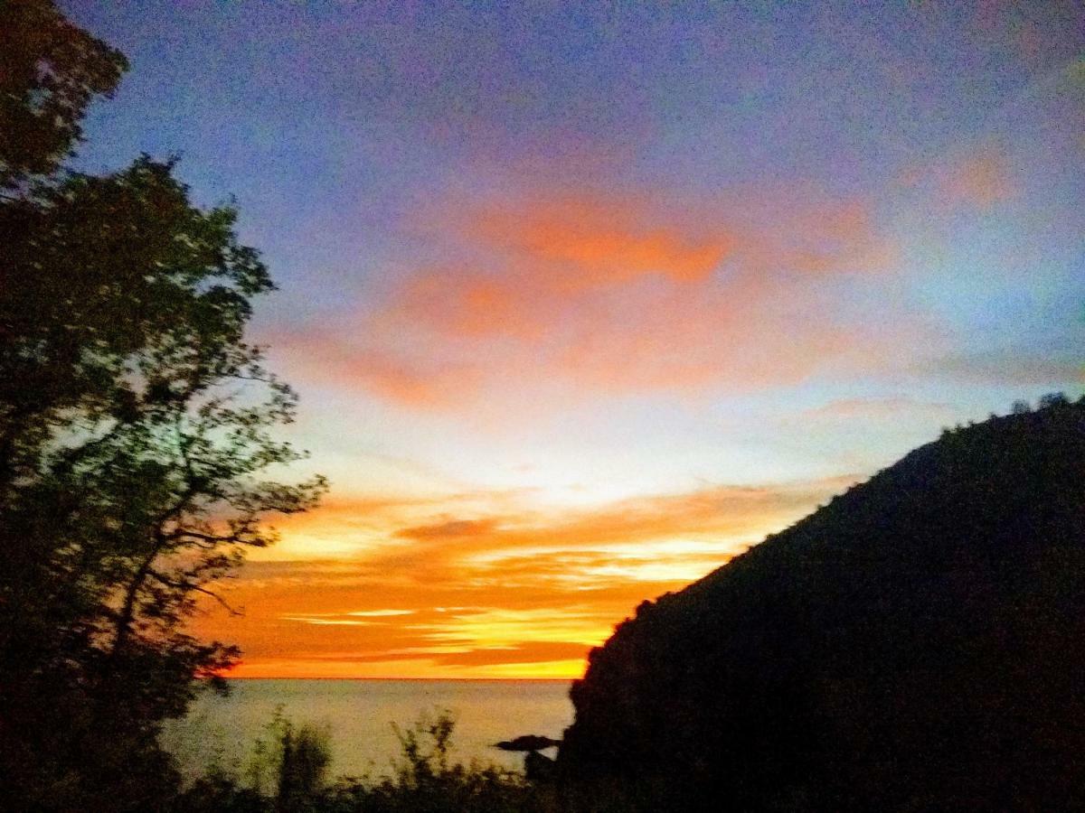 Sea-Side Old Stone Villa With A Private Garden Budva Bagian luar foto