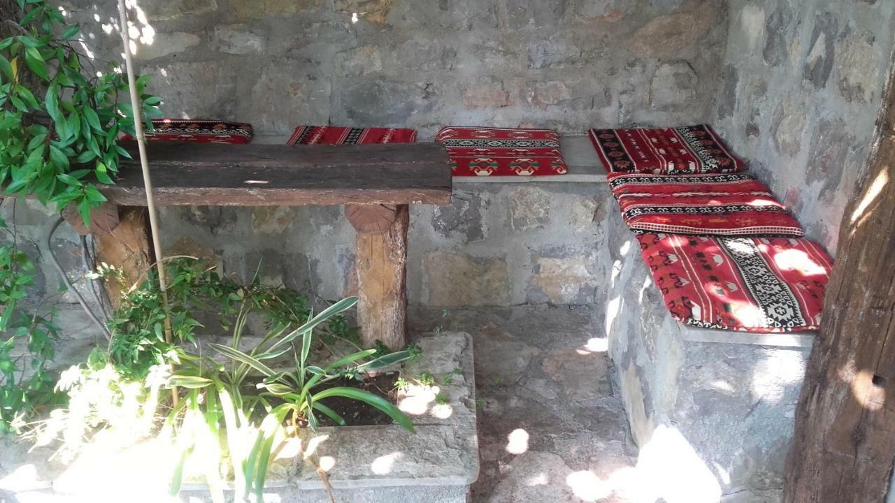 Sea-Side Old Stone Villa With A Private Garden Budva Bagian luar foto