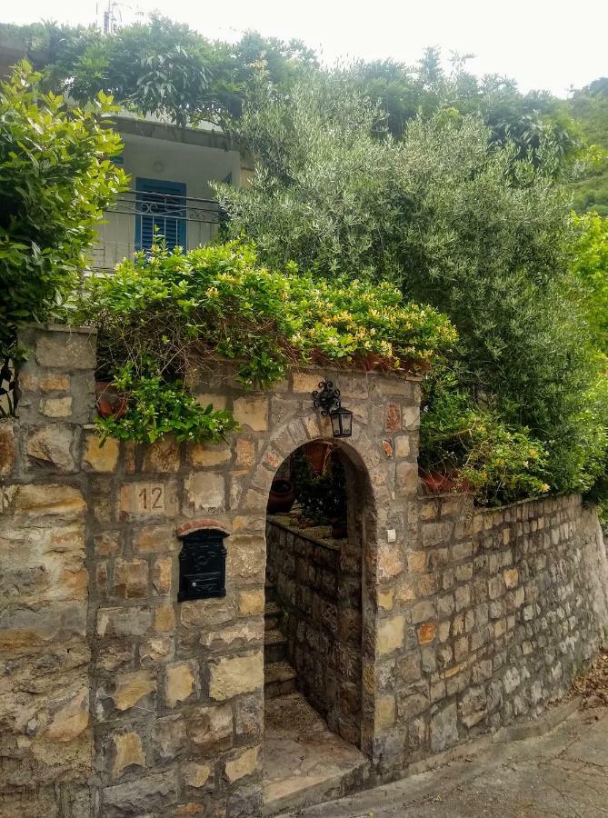 Sea-Side Old Stone Villa With A Private Garden Budva Bagian luar foto