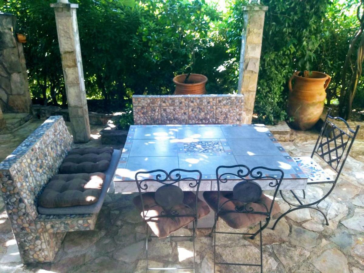 Sea-Side Old Stone Villa With A Private Garden Budva Bagian luar foto